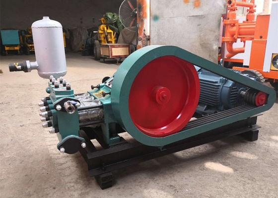 ผู้ผลิตปั๊มยาแนวซีเมนต์ 10Mpa ทำงานได้อย่างราบรื่นสามสูบ