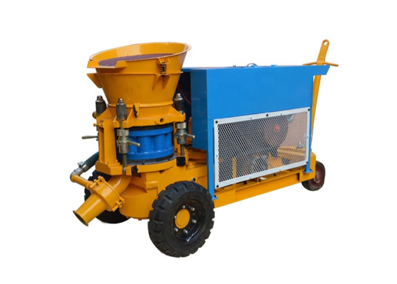 สีเหลือง 5.5m3 / H Gunite Sprayer เครื่องยนต์ดีเซลเครื่อง คอนกรีต แบบแห้ง